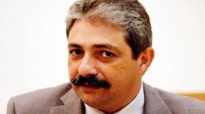 خليل الزاوية يستقيل