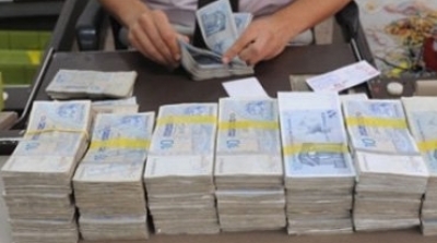 البحيرة: مواطنون يتجمعون أمام مقر شركة توظيف أموال أخرى بعد اختفاء صاحها