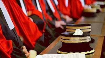 وزارة العدل تخصم مبالغ مالية من أجور 5 قضاة دون إعلامهم