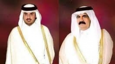 أمير قطر يتخلى رسميا عن السلطة لنجله تميم