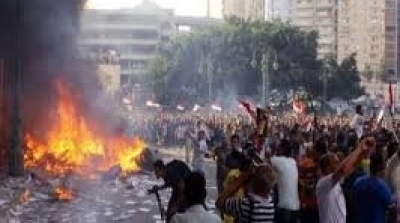 6 قتلى و اكثر من 600 جريح حصيلة المواجهات بين المتظاهرين في مصر 