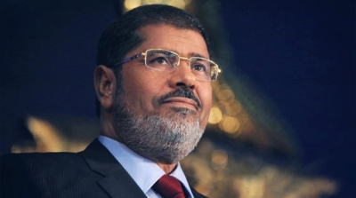 مرسي يعلن رفضه بيان القوات المسلحة و يتجاهل المهلة