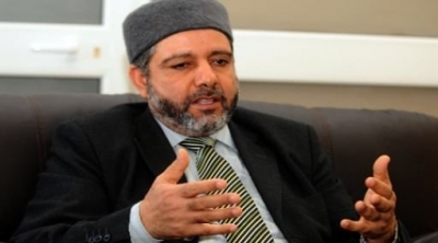 الخادمي يؤكد انه لا يجوز فتح المطاعم و المقاهي في شهر رمضان