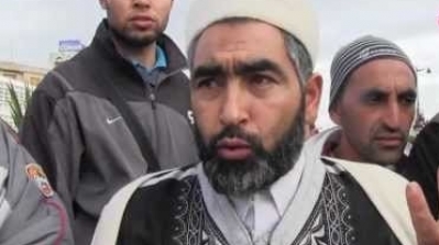 عادل العلمي يقاضي كل المتجاهرين بالإفطار على الفايسبوك في رمضان