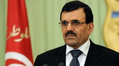 علي العريض يهرسل و يهين صحفي بقناة الحوار التونسي 