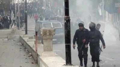 صفاقس : مواجهات بين قوات الامن و المحتجين 