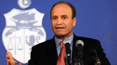 الشابة : وزير الثقافة يتعرض للاعتداء و الطرد من جنازة الشهيد نزار المكشر