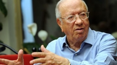 السبسي يدعو النهضة الى تغيير خطابها