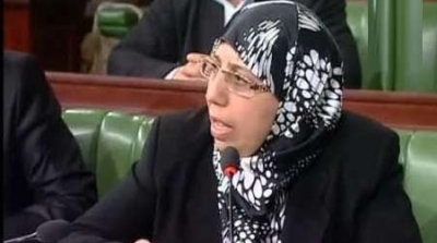 يمينة الزغلامي تعتدي على الفريق الصحفي للتلفزة الوطنية