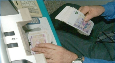 وزارة المالية تؤكد صرف اجور الموظفين في مواعيدها 