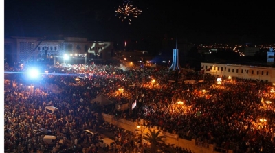 الآلاف من أنصار النهضة يحتشدون في ساحة القصبة