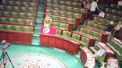 صورة اليوم : وضع باقة من الورود على مقعد محمد البراهمي في التأسيسي