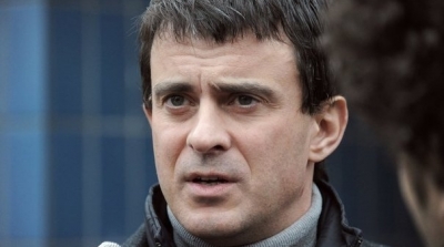 وزير الداخلية الفرنسي دعا هولاند الى التقرب من نداء تونس