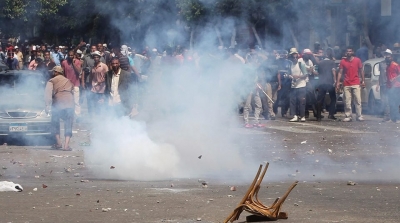  السلطات المصرية تعلن عن قتيل و17 جريحاً والاخوان يعلنون مقتل 120 معتصما في فض اعتصام رابعة العدوية