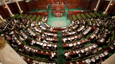 نواب التأسيسي يعقدون جلسة عامة ويهددون بسحب الثقة من بن جعفر