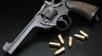 صفاقس : حجز كمية من الاسلحة و الاجهزة اللاسلكية في منزل مواطن مقيم بالخارج