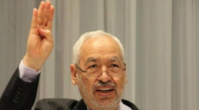 صورة اليوم : الغنوشي يرفع اشارة رابعة 