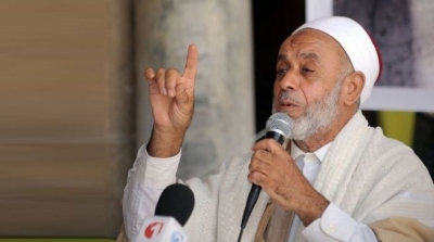 شهرين سجنا مع تأجيل التنفيذ لإمام جامع الزيتونة حسين العبيدي 