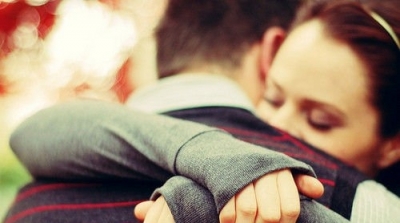 قطع أنف حبيبته وأذنيها وشفتيها ورماها في المرحاض لأنها خانته 