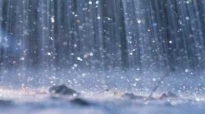 طقس اليوم : أمطار وتساقط البرد بأماكن محدودة 