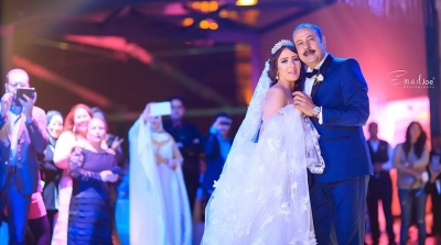 بالصور : الفنانة سناء يوسف تحتفل بزفافها على المنتج المصري عمرو مكين