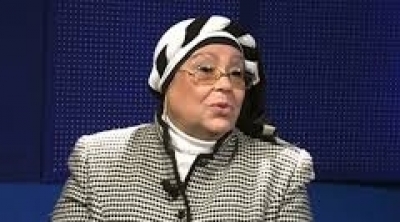 مهرجان محمد عبد العزيز العقربي للمسرح يكرم الممثلة عزيزة بولبيار 