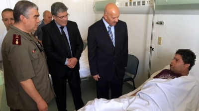 مدير الديوان الرئاسي يؤدي زيارة للمستشفى العسكري 