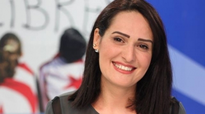ماجدولين الشارني ترفض مقابلة أم شهيد وتأمر أعوان الامن بطردها من مقر الوزارة