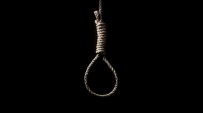 امرأة في العقد الخامس تشنق نفسها بعد اختفاء ابنتها في سوسة 