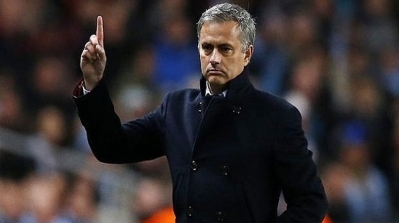 إقالة جوزيه مورينيو من تدريب تشيلسي