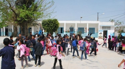 بن عروس : مواطن يقتحم مدرسة ابتدائية و يهدد برحقها 