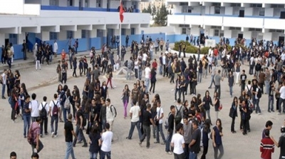 الهوارية : طرد تلميذة نهائيا بسبب صور خادشة للحياء على هاتفها الجوال 