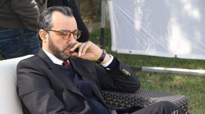 خالد هويسة يتمرد على "كمال بالرجب" 	