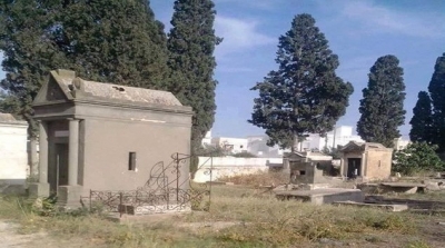 في مقبرة اليهود بقرمبالية : ينبشون قبر امرأة و يخرجون جثتها لسرقة سنها الذهبي 