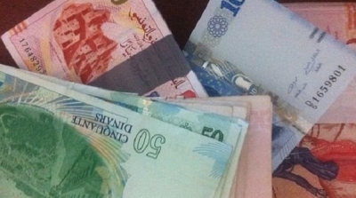   60% من التونسيين ينفقون رواتبهم بعد 8 أيام من صرفها