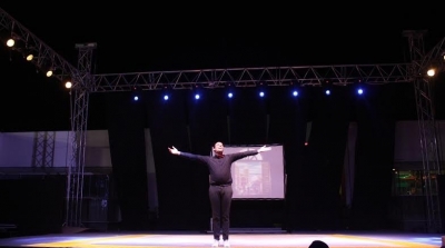 في ثاني سهرات مهرجان فنون البحيرة:مسرحية "بيك نعيش" وان مان شو لحسان الغربي