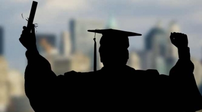 بشرى جديدة للطلبة : مضاعفة المنح الجامعية 