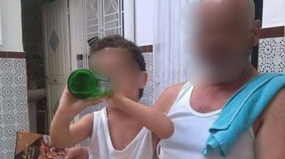 صور لأطفال بالبيرة والسيجارة تغزو الفايسبوك و مندوب حماية الطفولة يتدخل
