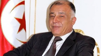  ناجي جلول : تونسية تتبرّع بثلث ما تملك لفائدة المدارس