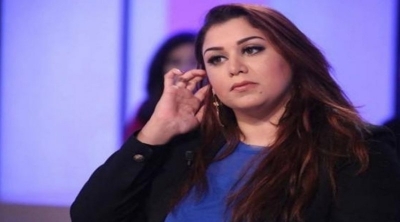 صابرين القوبنطيني تنفي ما راج عن ضبطها في وضعية مخلة رفقة صديقها في احد نزل بجربة