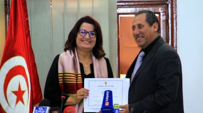 سميرة مرعي تكرّم أعضاء البعثة الصحة للحج