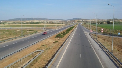 مهربون يغلقون الطريق السيارة سوسة صفاقس احتجاجا على حجز بضاعتهم 