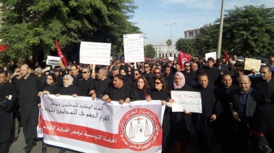 المحامون يطالبون يوسف الشاهد بالاستقالة 