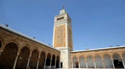 نابل : امام جامع الكونية يصف الممثلات بالساقطات