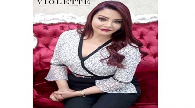 شرطة الموضة : بية الزردي جميلة في اللون الاحمر 