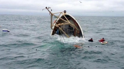 وفاة بحاران تونسيان و فقدان اخر في اصطدام مركب صيد تونسي بناقلة غاز يونانية