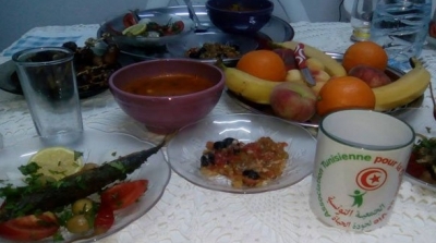 سيدي بوزيد : نظم موائد افطار للعسكريين و الامنيين فاتهموه بالتواطؤ مع الجماعات الارهابية 