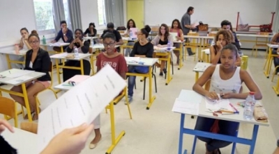 إيقاف تلميذ في قفصة بتهمة تسريب اختبارات الباكالوريا بعد انطلاقها