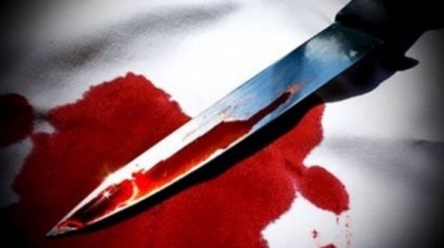 شاب يطعن والديْه بسكين ثم يطعن نفسه بالقيروان 