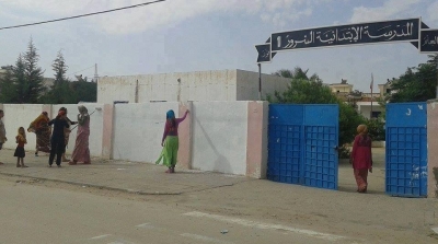 ببادرة فردية منهن : نساء تقمن بطلاء مدرسة السرور في سبيطلة (صور)